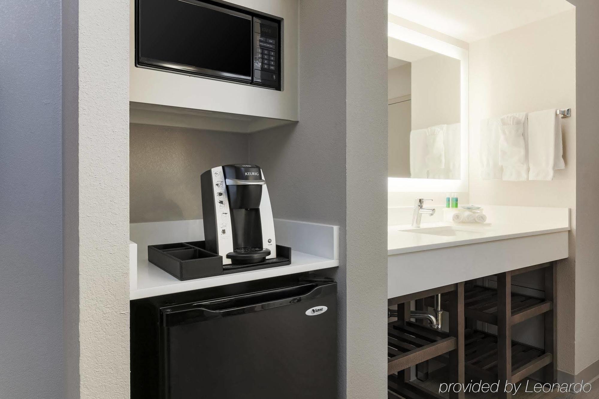 Holiday Inn Express Philadelphia Ne - Langhorne By Ihg Exteriör bild